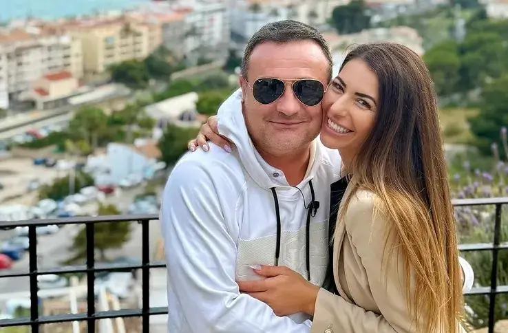 Рачков се вдетени! Вики показа как се целуват на залез слънце: Митето никога не е правил такива „панаири“! (СНИМКИ)