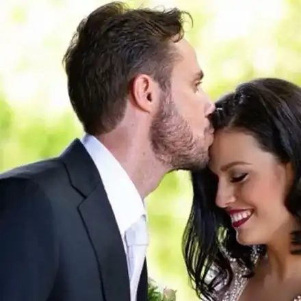 Ралица Паскалева шокира с тайна сватба за само 300 лева!