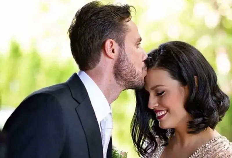 Ралица Паскалева шокира с тайна сватба за само 300 лева!