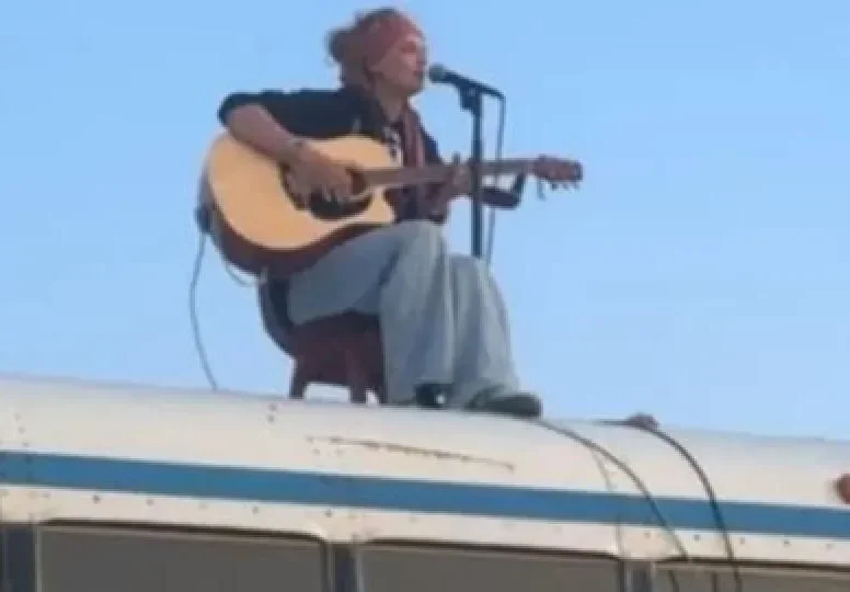 Щерката на  Вергов взе,  че и пропя