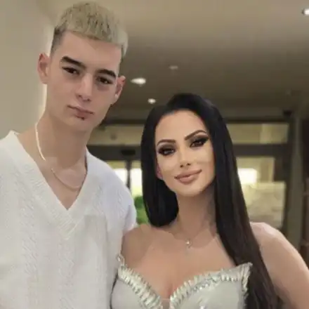 Синът на Таня Боева дебютира в рапа