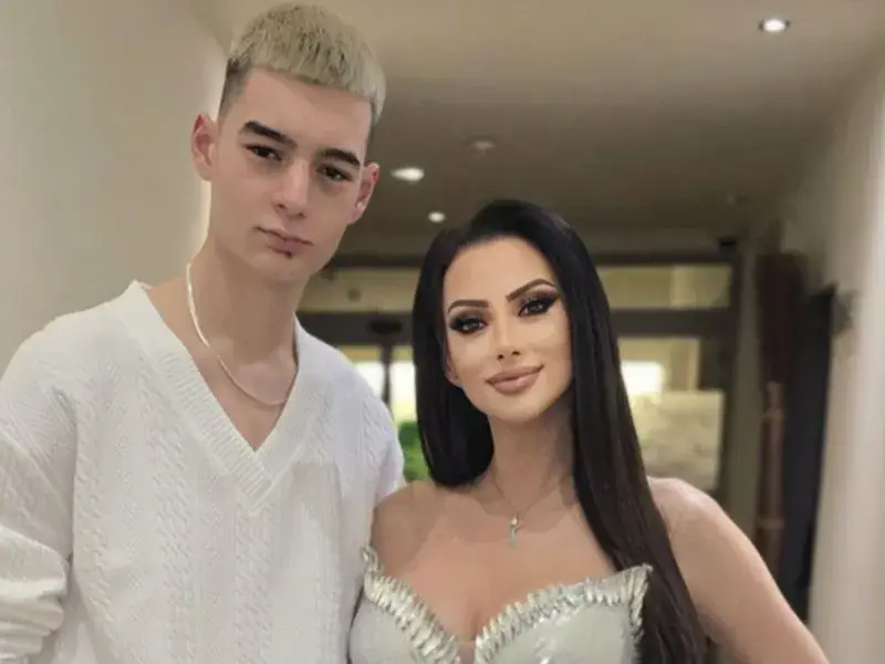 Синът на Таня Боева дебютира в рапа