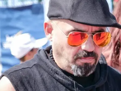 Скандал! Дичо от D2 се оказа собственик на склад за марихуана!