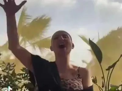 Софи Маринова на хаус парти