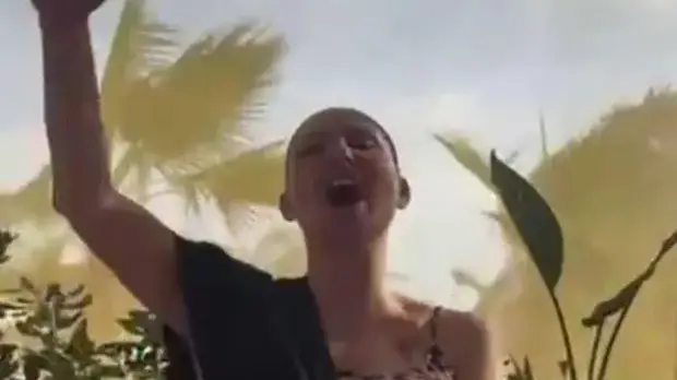 Софи Маринова на хаус парти