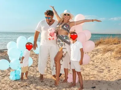 Тоца кръщава третото  дете на себе си