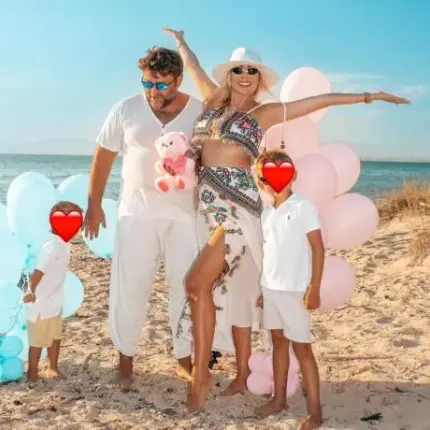 Тоца кръщава третото  дете на себе си