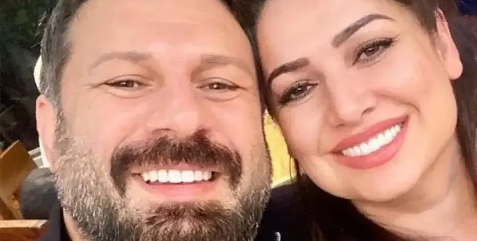 Тони Стораро и жена му с еднакви дрехи