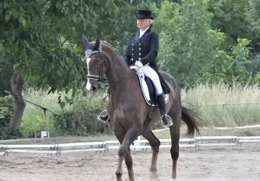 Тумор на мозъка  отнесе царицата на конния спорт у нас