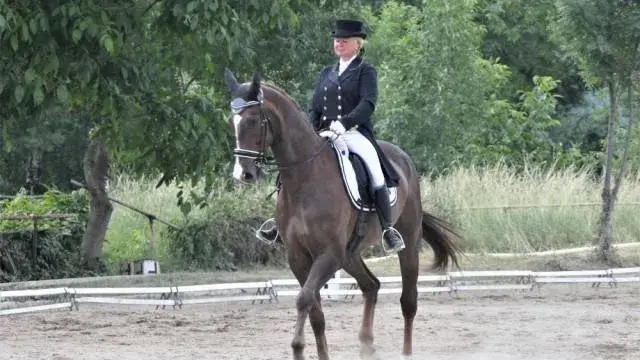 Тумор на мозъка  отнесе царицата на конния спорт у нас