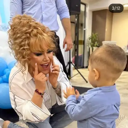 Ваня Червенкова шокира с нова роля - стана кръстница на момченце!