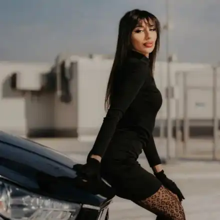 Вики от “Ергенът” стана на 32, била си подарък