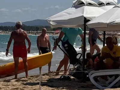 Защо Румен Радев се движи като наркобос с кортеж от 8 лимузини?