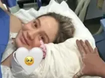 Златни момичета станаха майки