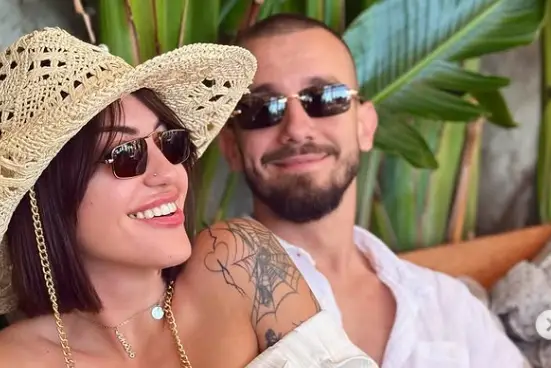 Анна-Мария заби автомобилния състезател Иван Влъчков