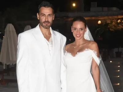 Шок! Бившата на Бурак Дениз чака дете от новия си съпруг!