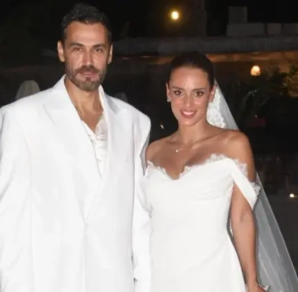 Шок! Бившата на Бурак Дениз чака дете от новия си съпруг!