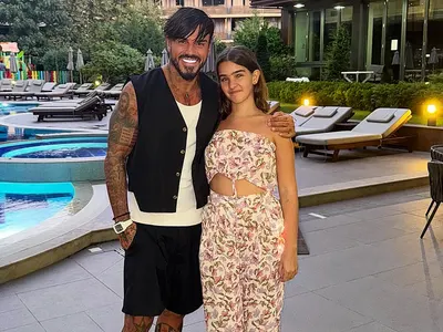 Благо Джизъса изненадва дъщеря си с концерт в Париж!