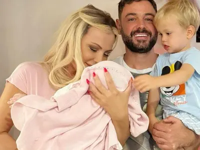 Шокираща новина: Камелия стана майка за втори път!