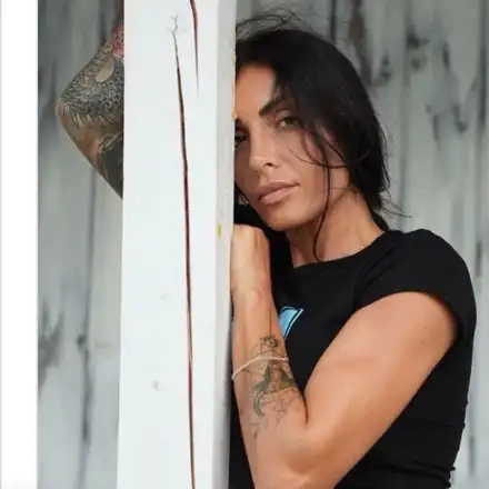 Скандал! Черната Златка показва тайните на перфектните задни части!