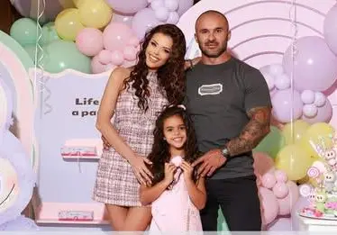 Шокиращ рожден ден на дъщерята на Преслава в София!