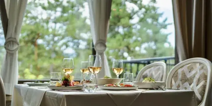 Шок! Maxi Park Hotel & SPA Велинград открива луксозен ресторант и СПА