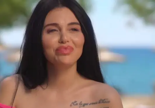 Емили от „Ергенът” иска 500 лева за секс в еротичните платформи