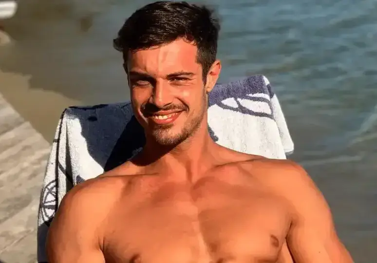 Филип Буков няма да си хваща гадже до края на годината