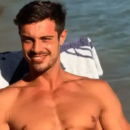 Филип Буков няма да си хваща гадже до края на годината