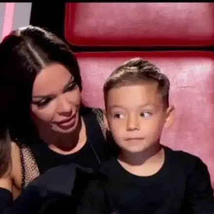 Галена изненада с дуета си със сина - шокираща сцена на живо!