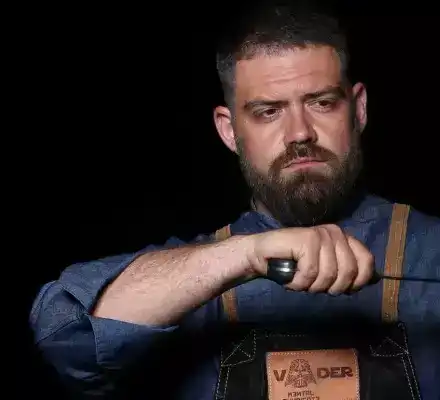 Готвачът Таньо Шишков заплаши влогър с бой: Да си извади ограничителна заповед!