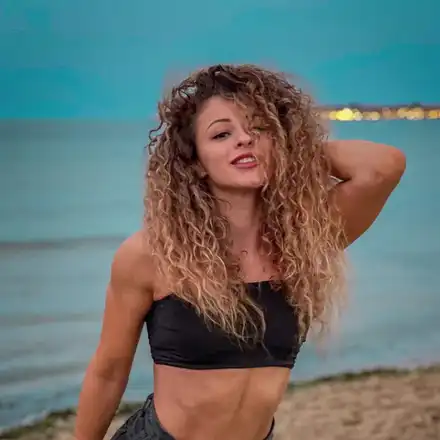 И отпред, и отзад Цвети от "Игрите" е много яка