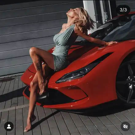 Шок! Светлана Василева се качи на лъскаво 'Ферари'