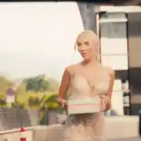 Шокиращо парти на Жасмин Маджид за 40-ия рожден ден!