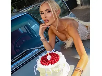 Женско царство! Жасмин Маджид посрещна нежен юбилей с 50 + 1 гости