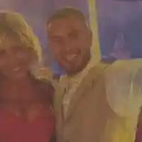 Камелия шокира с нова прическа по стил на Мерилин Монро!