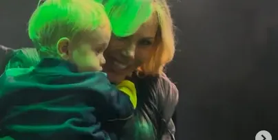 Камелия заведе сина си на свой концерт (СНИМКИ)