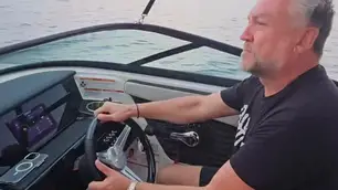 Любо Киров спря  да се боядисва