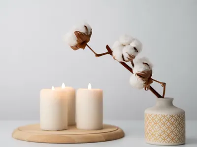 Магията на светлината – как свещи превръщат дома в уютно място