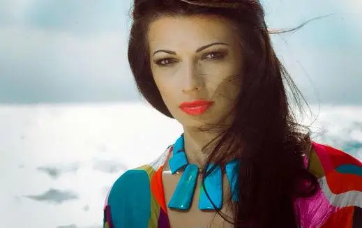 Мария Грънчарова шокира с луксозни изненади за майка си!