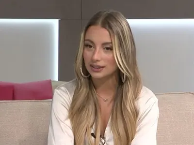 Шок! Михаела Маринова стяга чалга кариера, мрежата я РАЗМАЗА!