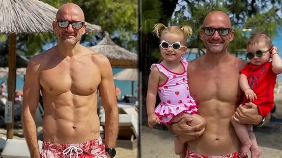 На 52 години: Радуканов стана нацепен батка (Снимки)