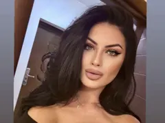 Венцислава Тафкова шокира с дибидюс фотосесия в асансьора!