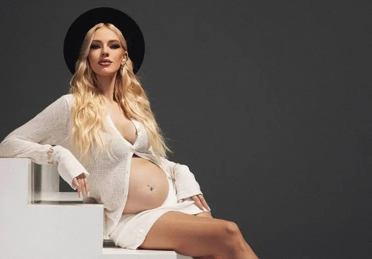 Натали Трифонова роди, но къде е таткото? Вижте грубата реакция на Чой