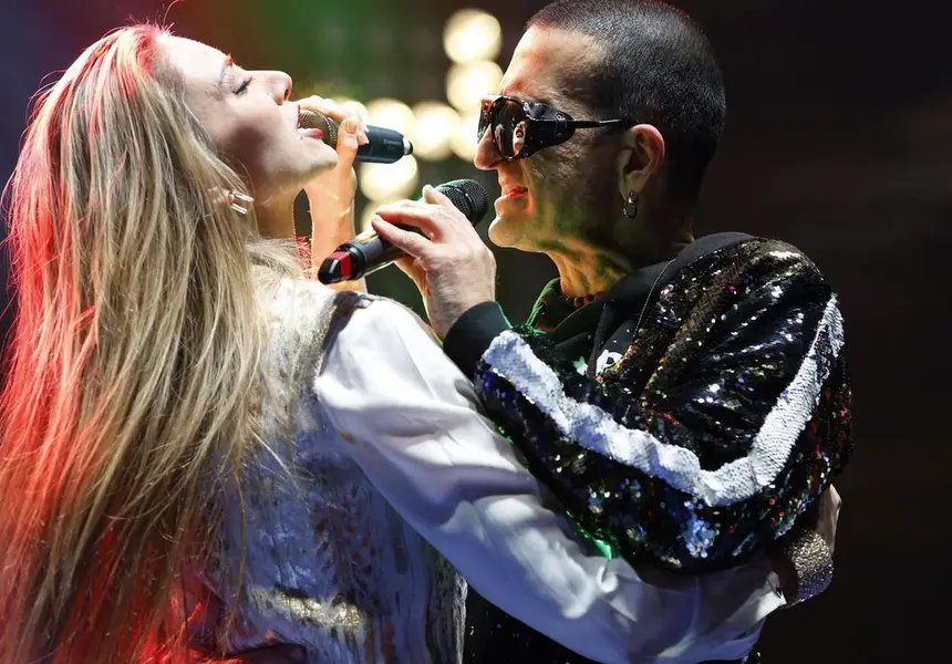 Нети шокира с 50-ия си юбилей и открития за семейството!