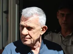 Паскал се предал сам, за да лекува мозъчен тумор в Берлин
