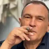 Подсъдимият Васил Божков избяга с жена си в Гърция (Снимки)