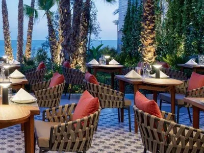 Супер намаление! Превърнете двора си в луксозен бар!