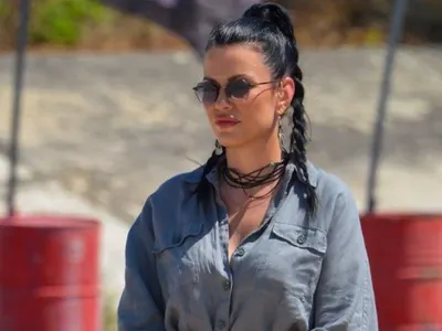 Ралица Паскалева се подигра с червени фенове