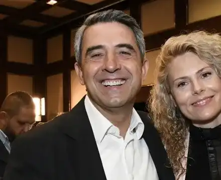 Скандал! Деси Банова дресира Плевнелиев: 500 лв. за прическа!